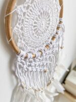 łapacz snów na okno z szydełka makrama