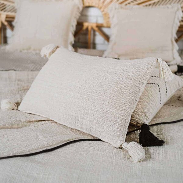 poszewka z frędzlami surowa bawełna