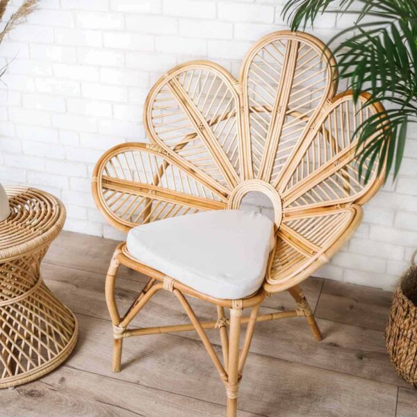 fotel daisy stokrotka z rattanu