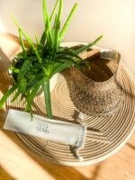 Daszek słomkowy przeciwsłoneczny