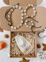 bransoletka z muszelek kauri choker muszelkowy