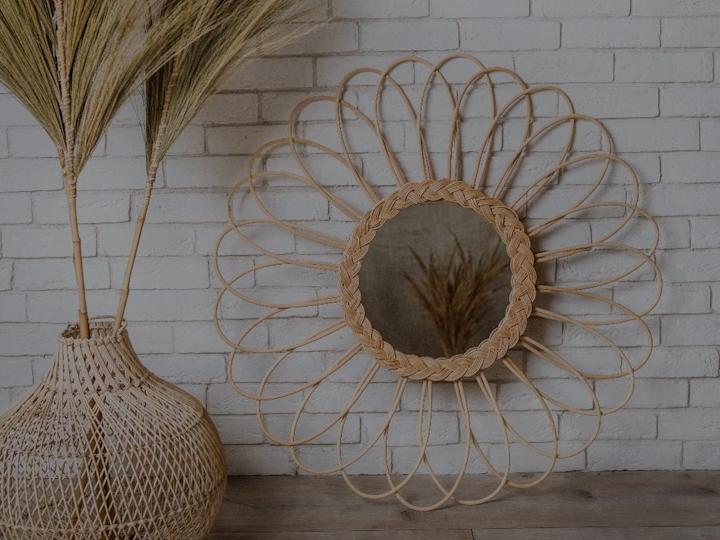 lustro kwiatek z rattanu