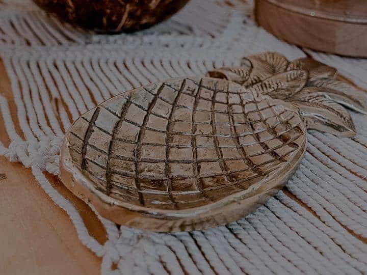 podstawka w kształcie ananasa