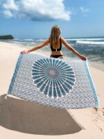 zwiewna chusta na plażę