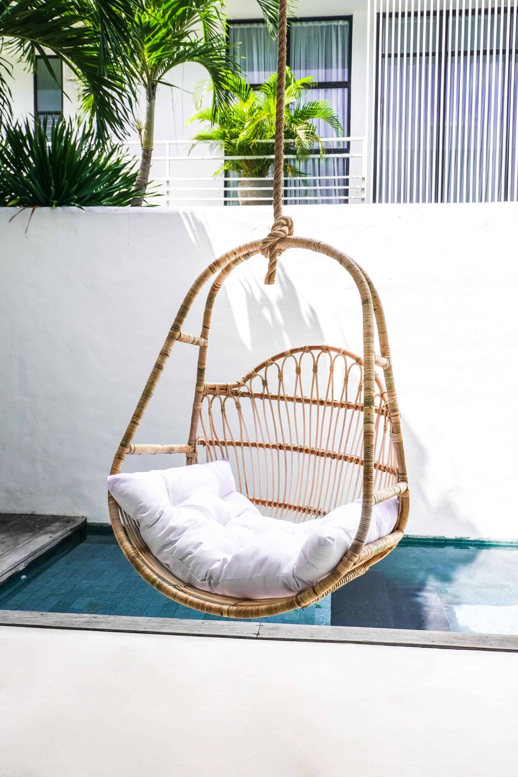 hustawka-rattanowa-bali huśtawka rattanowa z bali