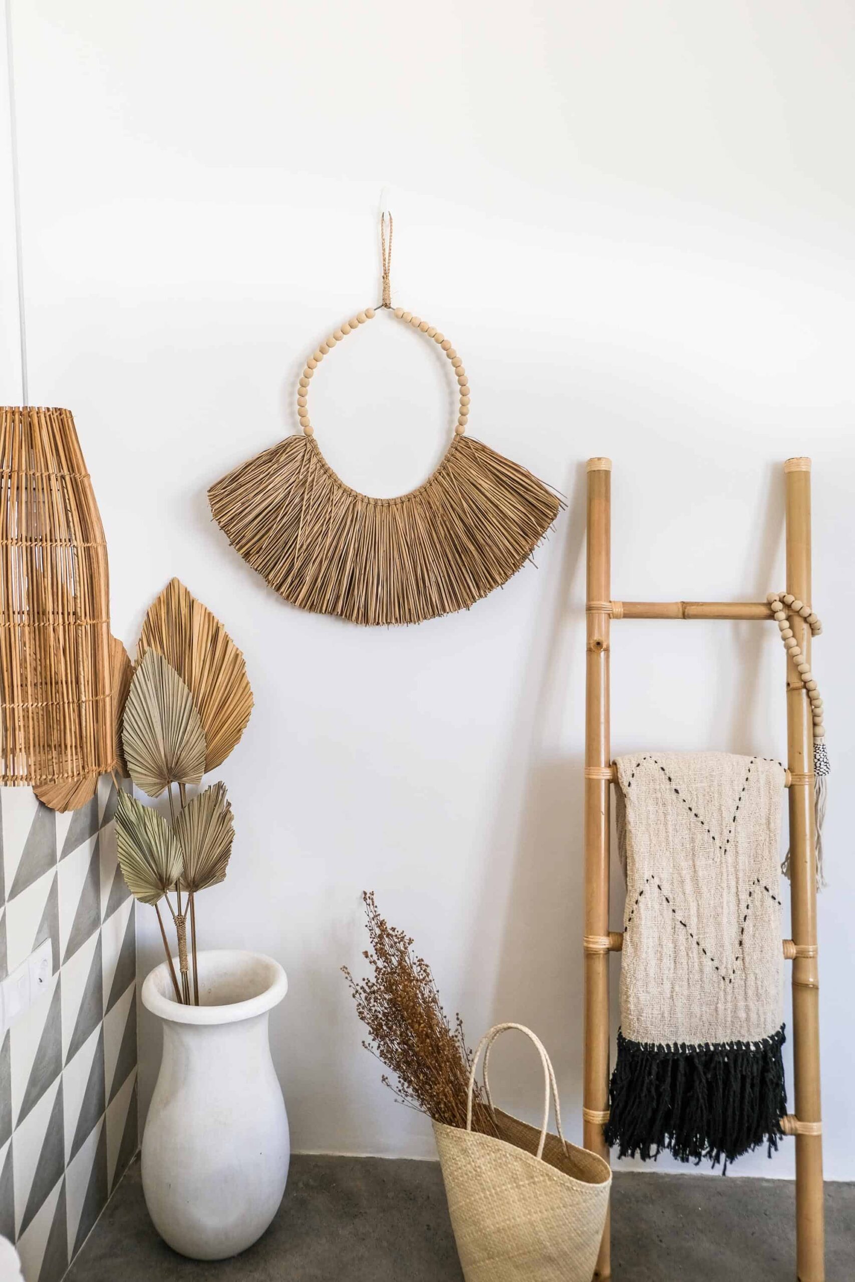 boho-ozdoby-na-sciane dekoracja boho na ścianę