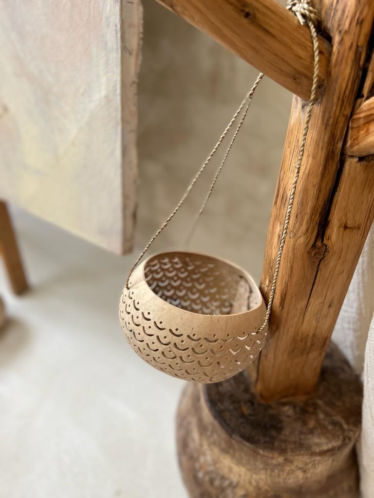 lampion-z-kokosa (10) świecznik w kokosie