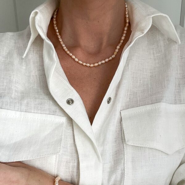 biżuteria z różowych pereł