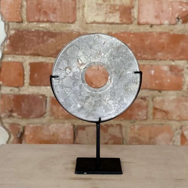 dekoracja kamienna trotuar