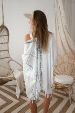 narzutka boho z frędzlami