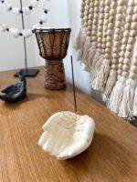 podstawka ręka pod kadzidło