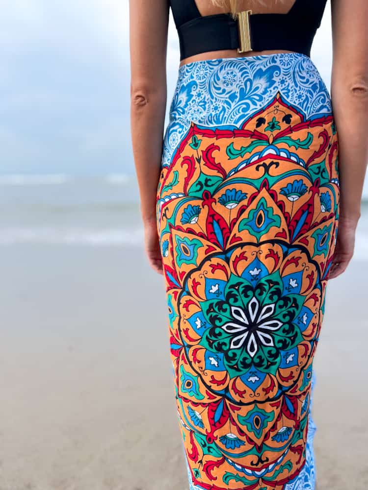 chusta-plazowa-pareo-niebieskie (1) pareo chusta niebiesko pomarańczowe