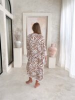 narzutka plażowa w liście brązowa