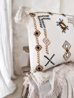 poszewka boho z frędzlami