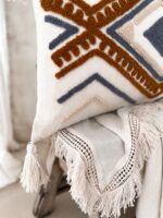 poszewka na poduszke boho z frędzlami