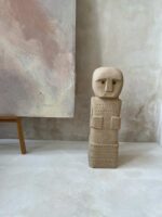 rzeźba posąg z piaskowca