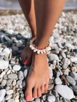 bransoletka na noge kolorowa muszelki