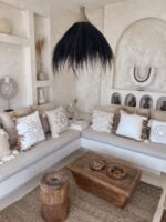 lampa czarna z włosami