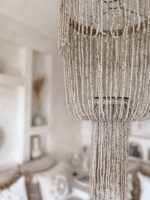 elegancki żyrandol z koralików boho