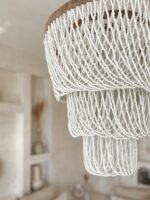 żyrandol z koralików boho biały