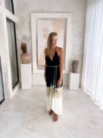 pasek z piórami wiązany ze sznurka do sukienki