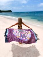 chusta plażowa z motywem ręki fatimy na plażę