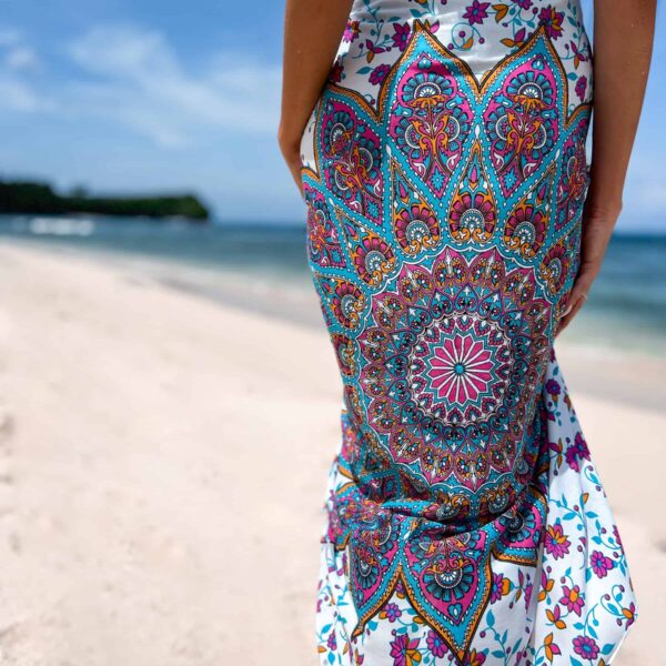 chusta pareo z frędzlami