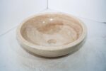 jasna umywalka okrągła nablatowa z kamienia