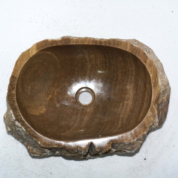 ciemna umywalka kamienna